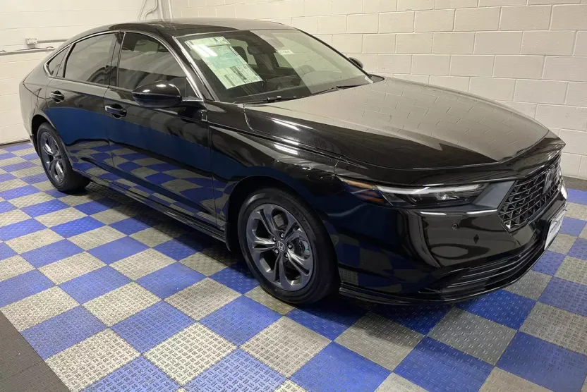 2025 Honda Accord Hybrid EX-L photo 1