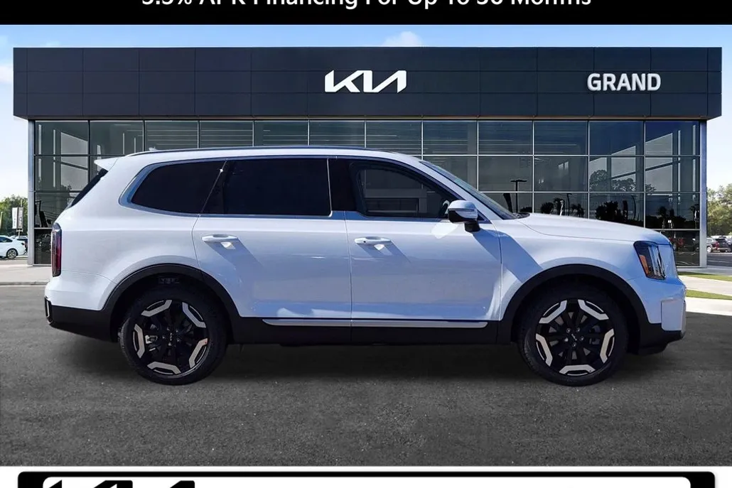 2025 Kia Telluride EX photo 1