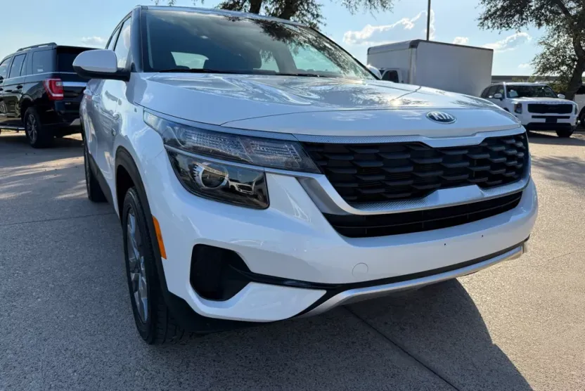 2021 Kia Seltos LX photo 1