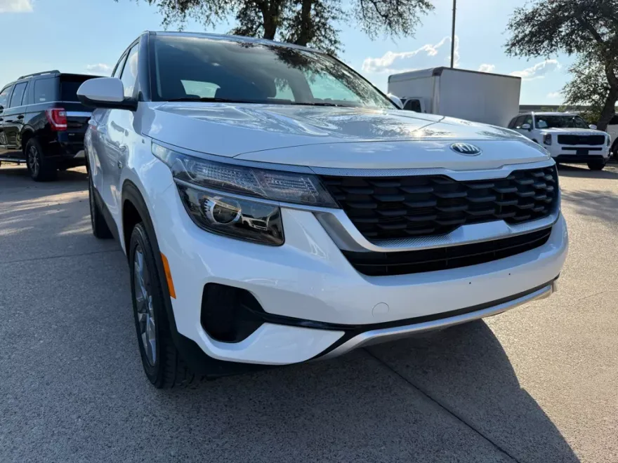 2021 Kia Seltos LX photo 1