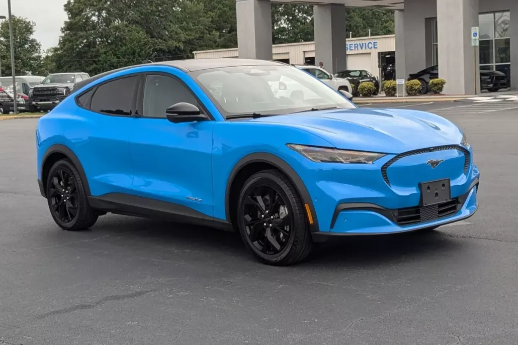 2024 Ford Mustang Mach-E Select photo 1