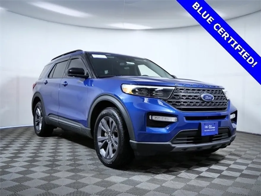 2022 Ford Explorer XLT photo 1