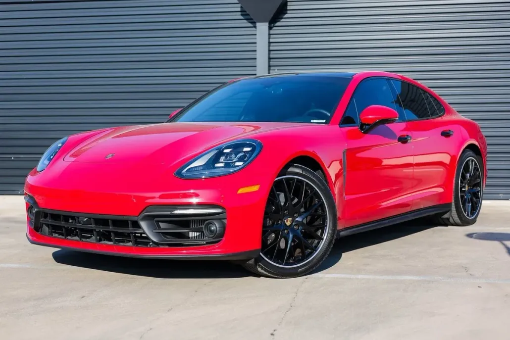 2023 Porsche Panamera 4 Platinum photo 1