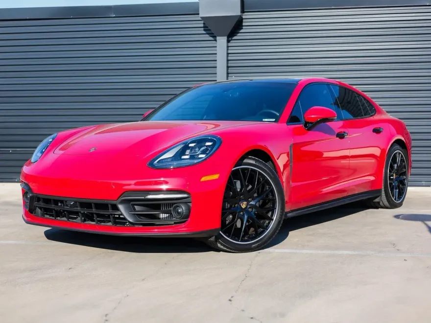 2023 Porsche Panamera 4 Platinum photo 1