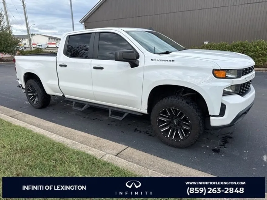 2020 Chevrolet Silverado 1500 Custom photo 1