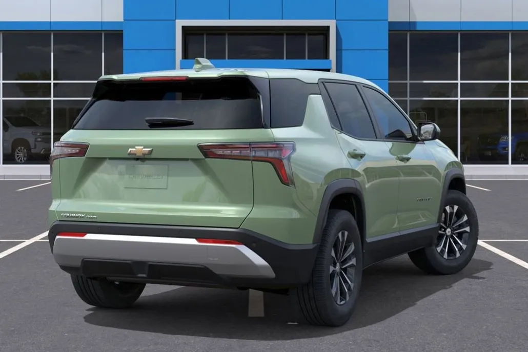2026 Chevrolet Equinox LT photo 1