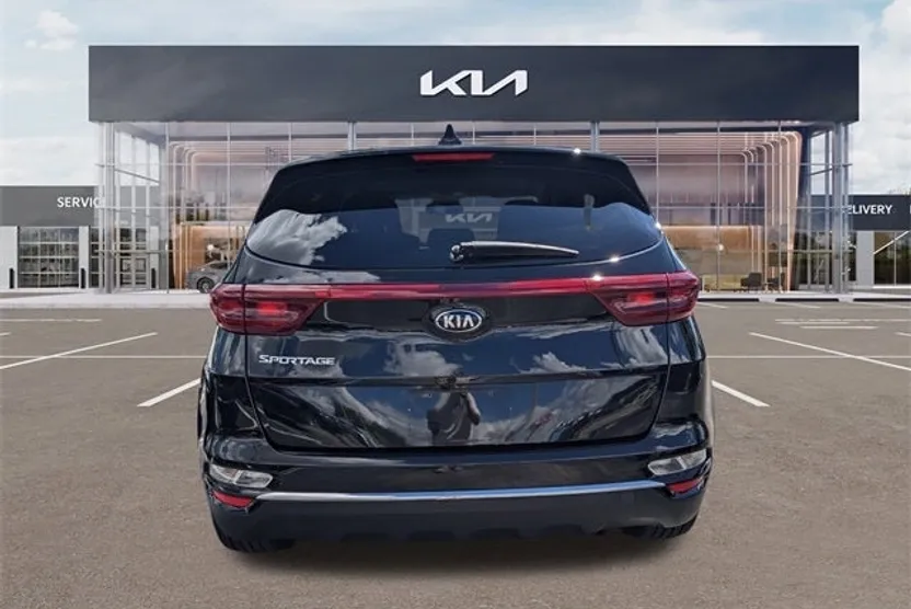 2022 Kia Sportage LX photo 1