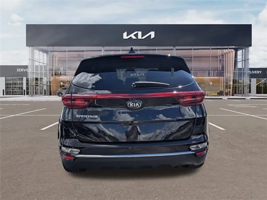 2022 Kia Sportage LX photo 1
