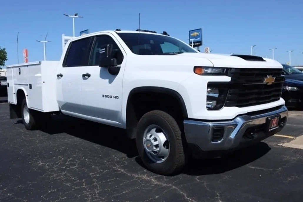 2024 Chevrolet Silverado 3500HD Work Truck photo 1
