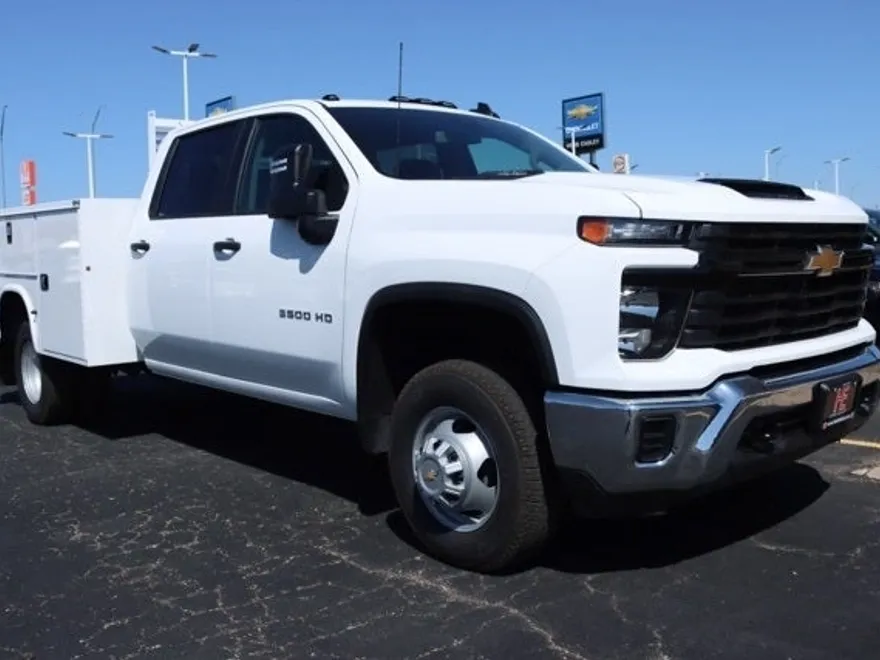 2024 Chevrolet Silverado 3500HD Work Truck photo 1