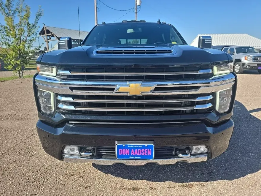 2022 Chevrolet Silverado 3500HD High Country photo 1