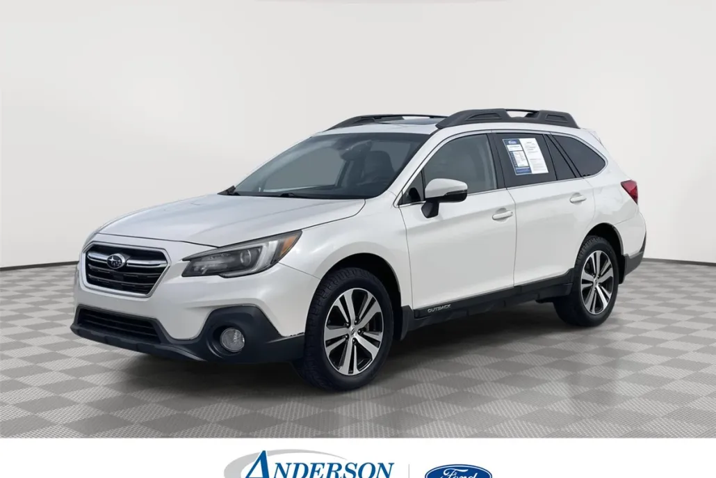 2018 Subaru Outback 2.5i Limited photo 1