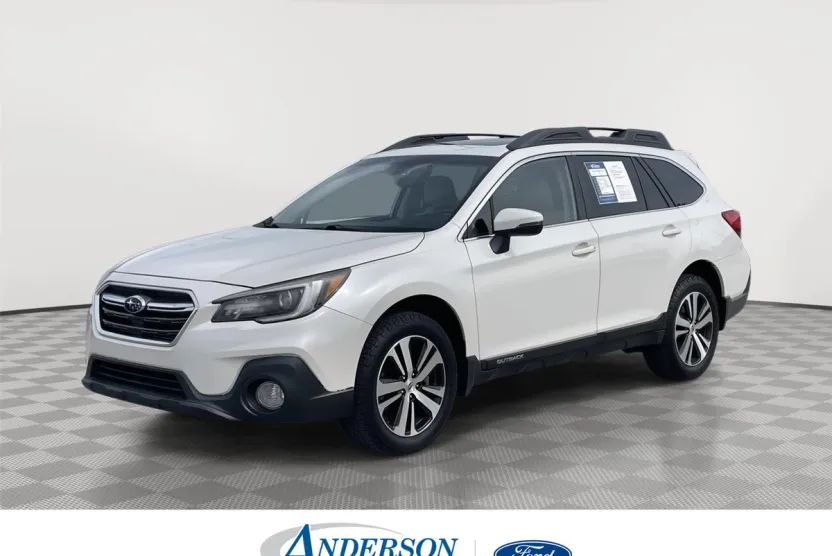 2018 Subaru Outback 2.5i Limited photo 1