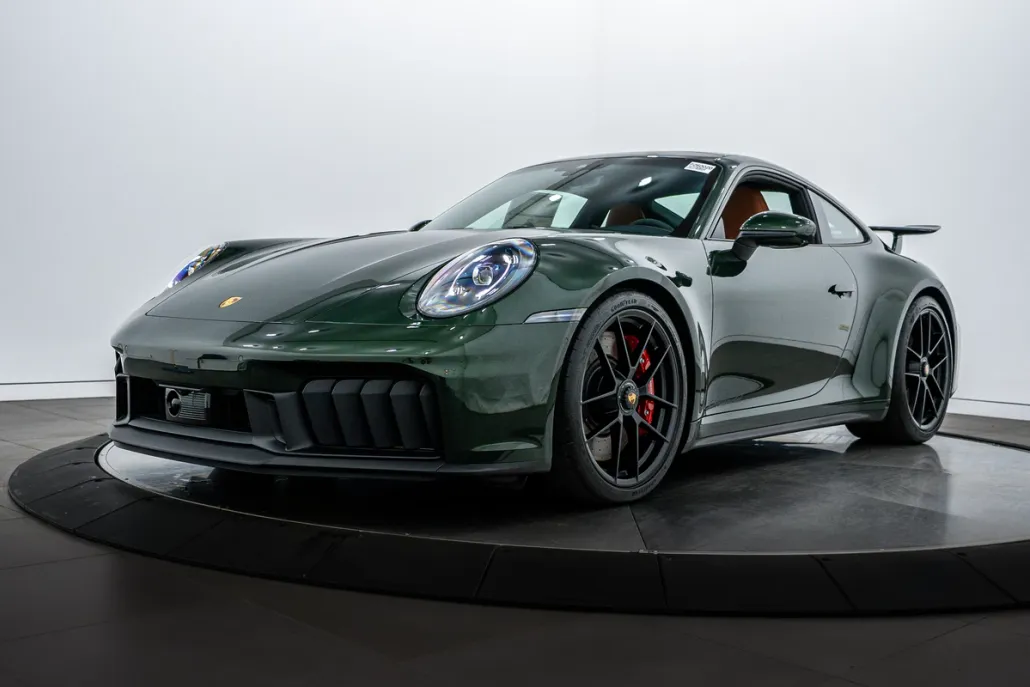 2026 Porsche 911 4 GTS photo 1