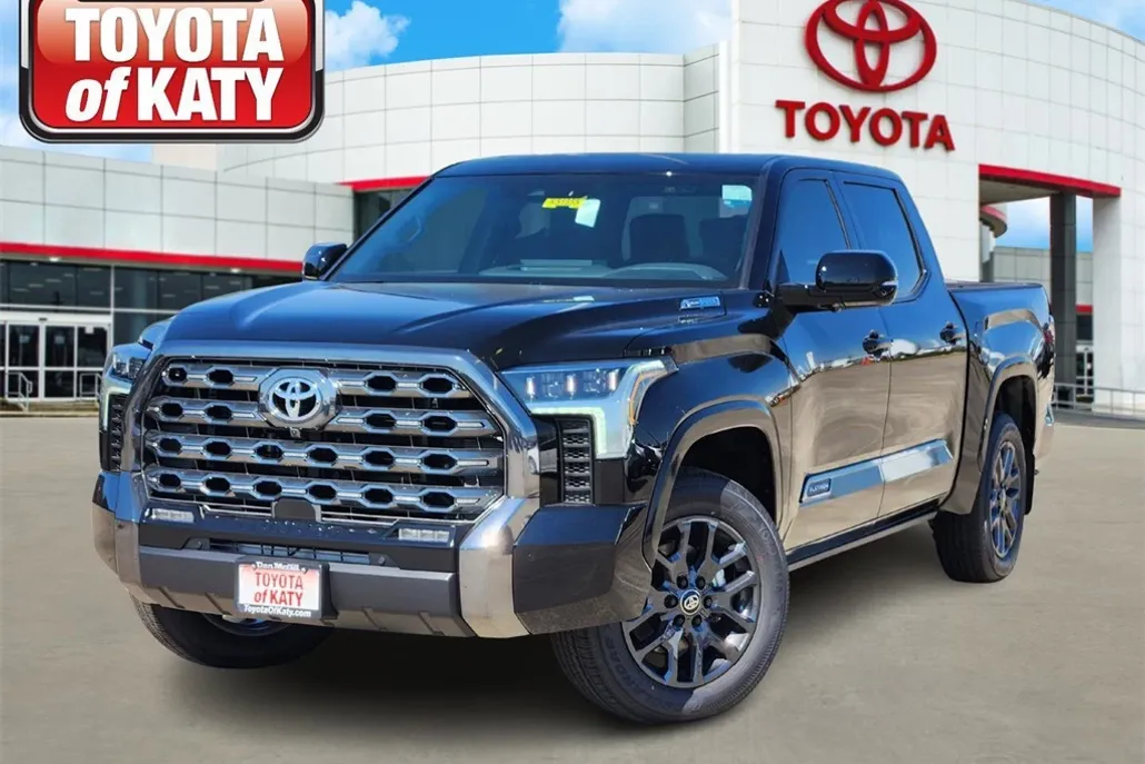 2026 Toyota Tundra Platinum CrewMax photo 1