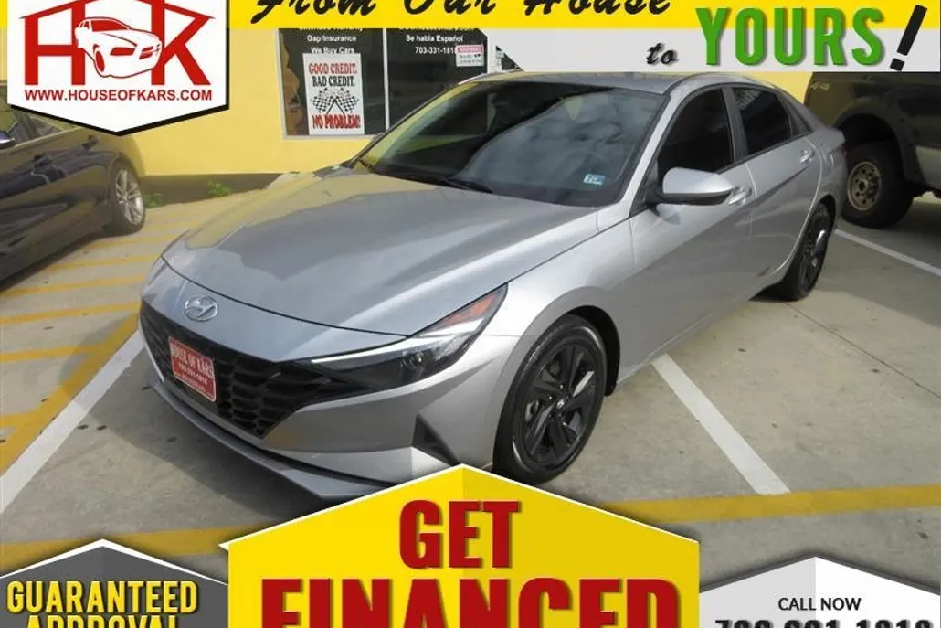 2021 Hyundai Elantra SEL photo 1