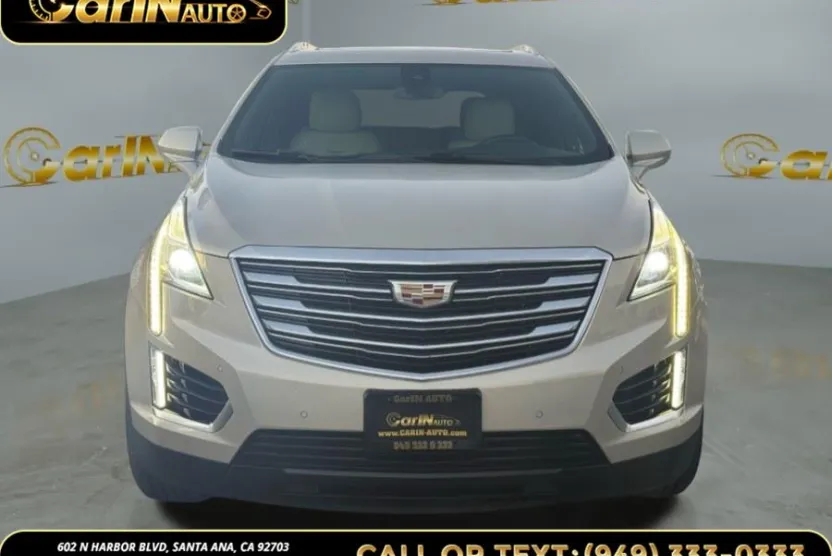 2017 Cadillac XT5 Luxury photo 1