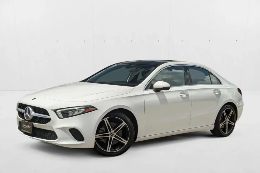 2021 Mercedes Benz A 220 4MATIC photo 1