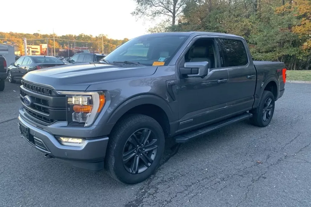 2023 Ford F-150 Lariat photo 1