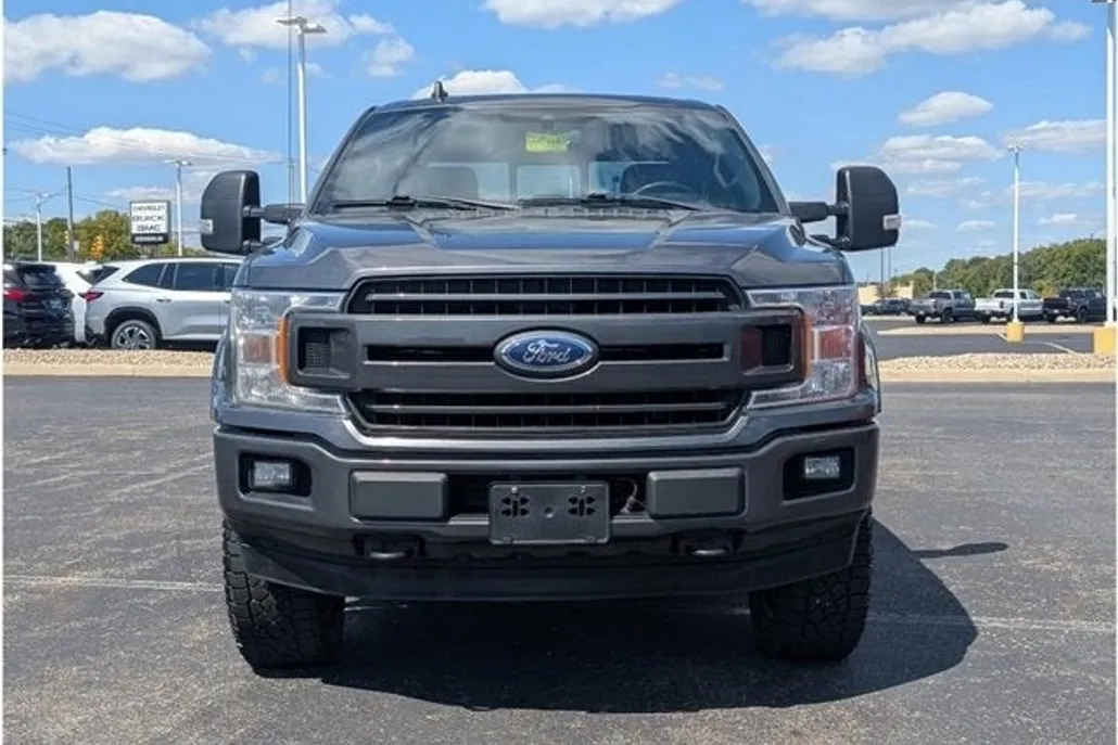 2019 Ford F-150 XLT photo 1