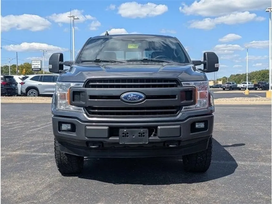 2019 Ford F-150 XLT photo 1