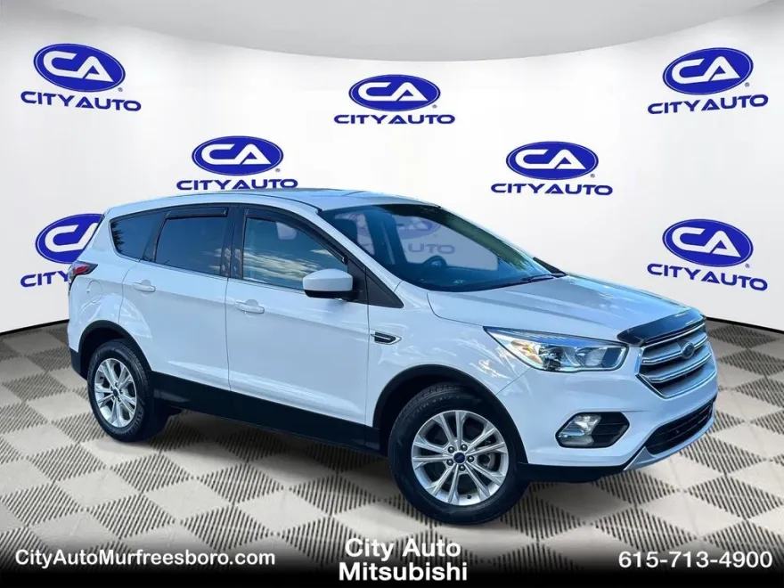 2017 Ford Escape SE photo 1