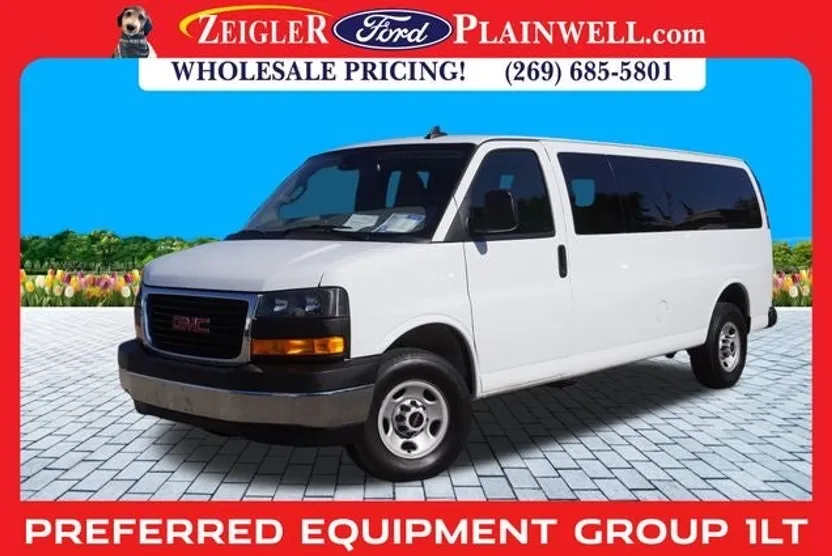 2023 Gmc Savana 3500 LT Passenger photo 1