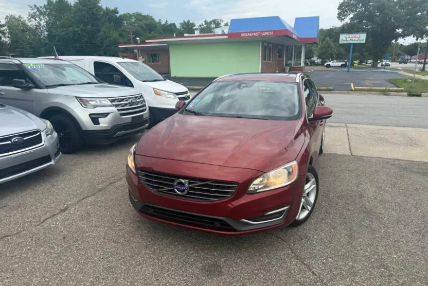 2015 Volvo V60 T5 Drive-E Premier photo 1