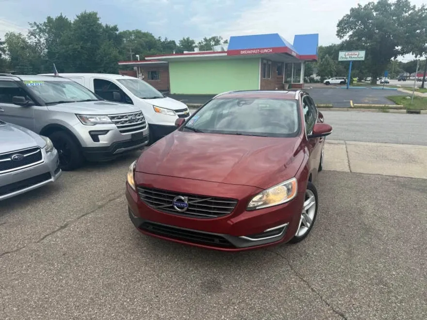 2015 Volvo V60 T5 Drive-E Premier photo 1