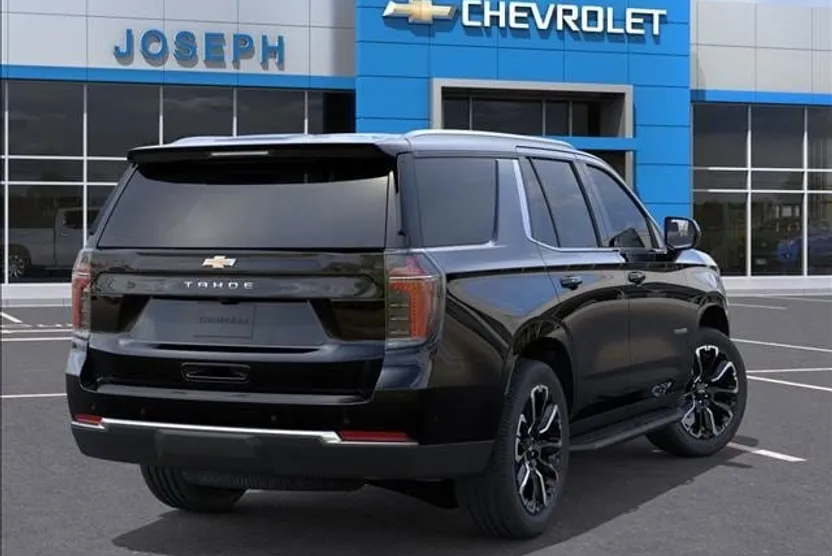 2026 Chevrolet Tahoe LS photo 1