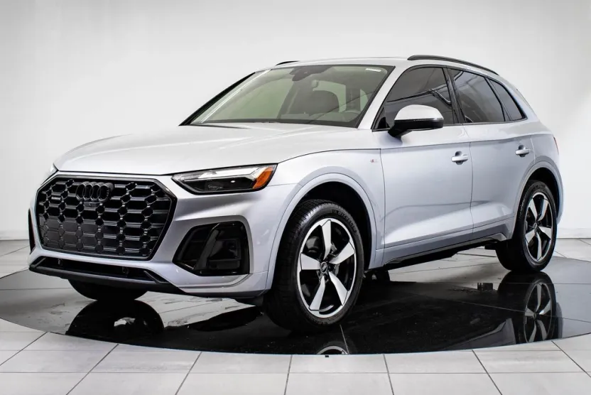 2022 Audi Q5 45 S line Premium photo 1