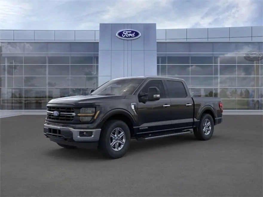2025 Ford F-150 XLT photo 1