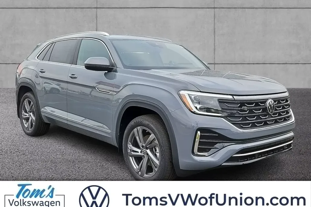 2024 Volkswagen Atlas Cross Sport SEL R-Line photo 1