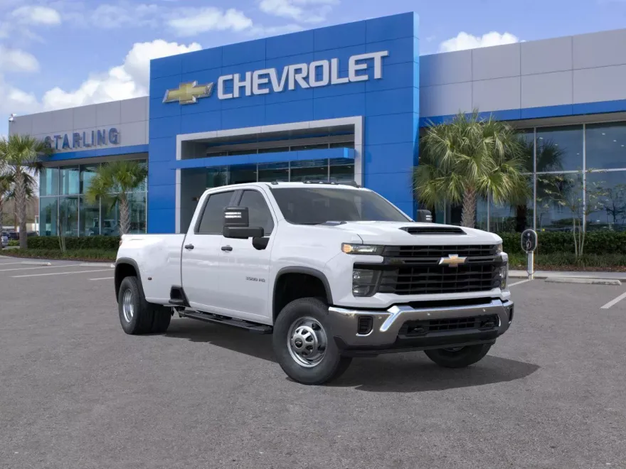 2026 Chevrolet Silverado 3500HD photo 1