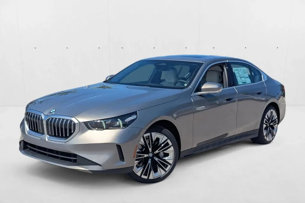 2026 Bmw 530i photo 1