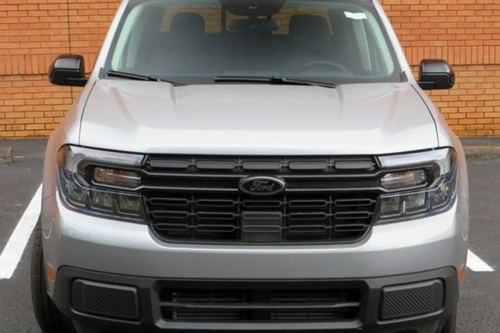 2024 Ford Maverick Lariat photo 1