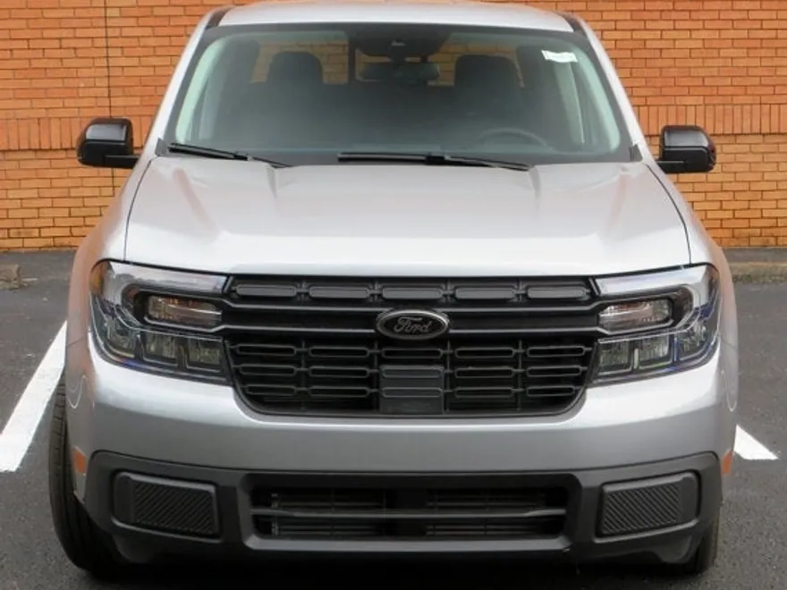 2024 Ford Maverick Lariat photo 1