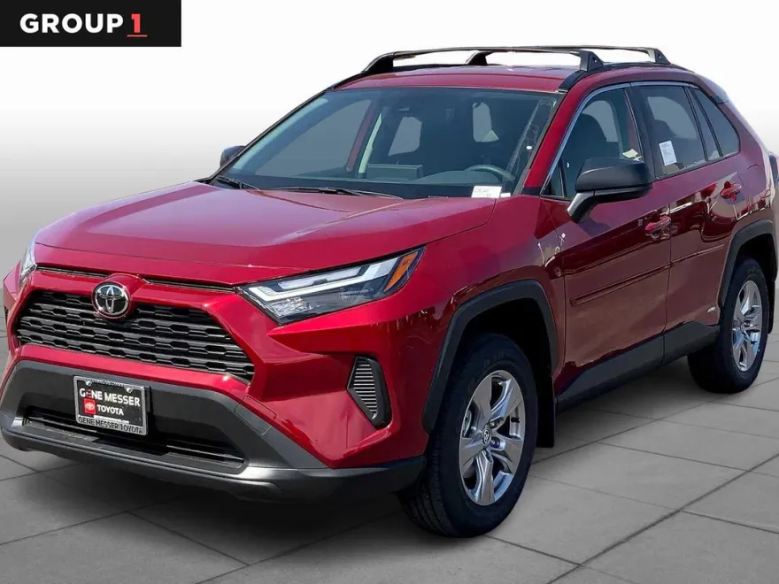 2025 Toyota RAV4 Hybrid LE photo 1