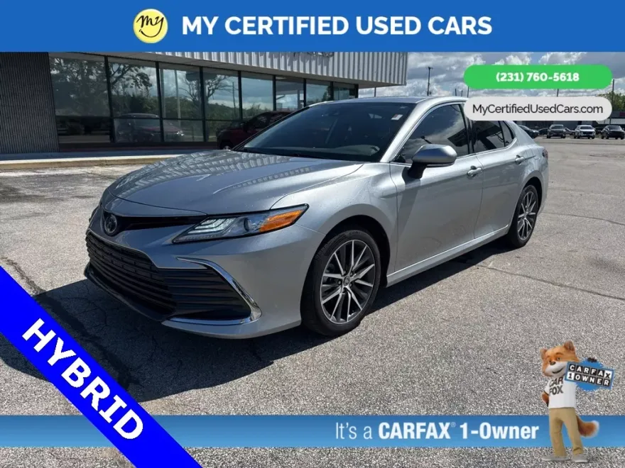 2023 Toyota Camry Hybrid XLE photo 1