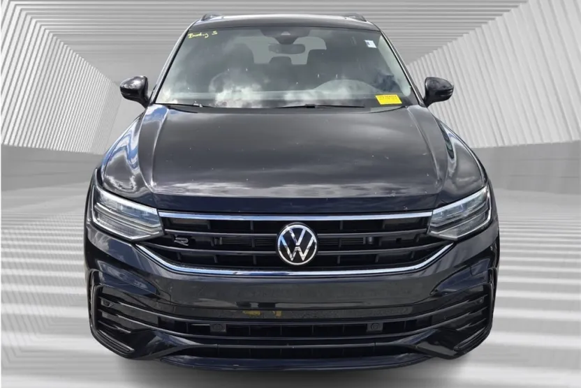 2022 Volkswagen Tiguan SE R-Line Black photo 1