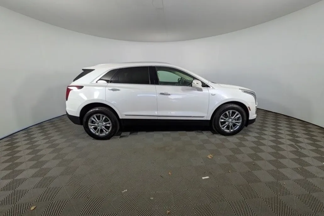 2021 Cadillac XT5 Premium Luxury photo 1