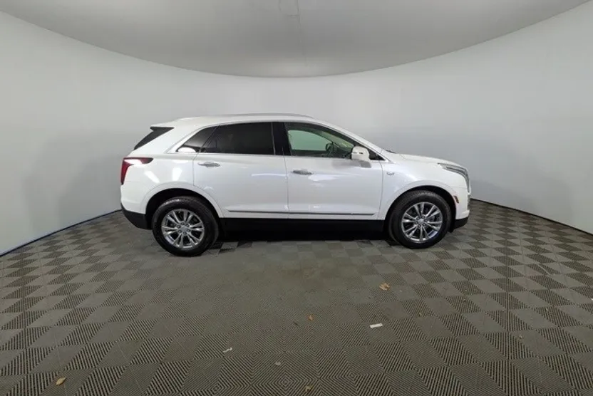 2021 Cadillac XT5 Premium Luxury photo 1