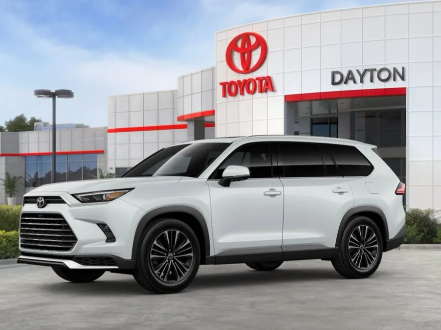 2025 Toyota Highlander Platinum Hybrid photo 1