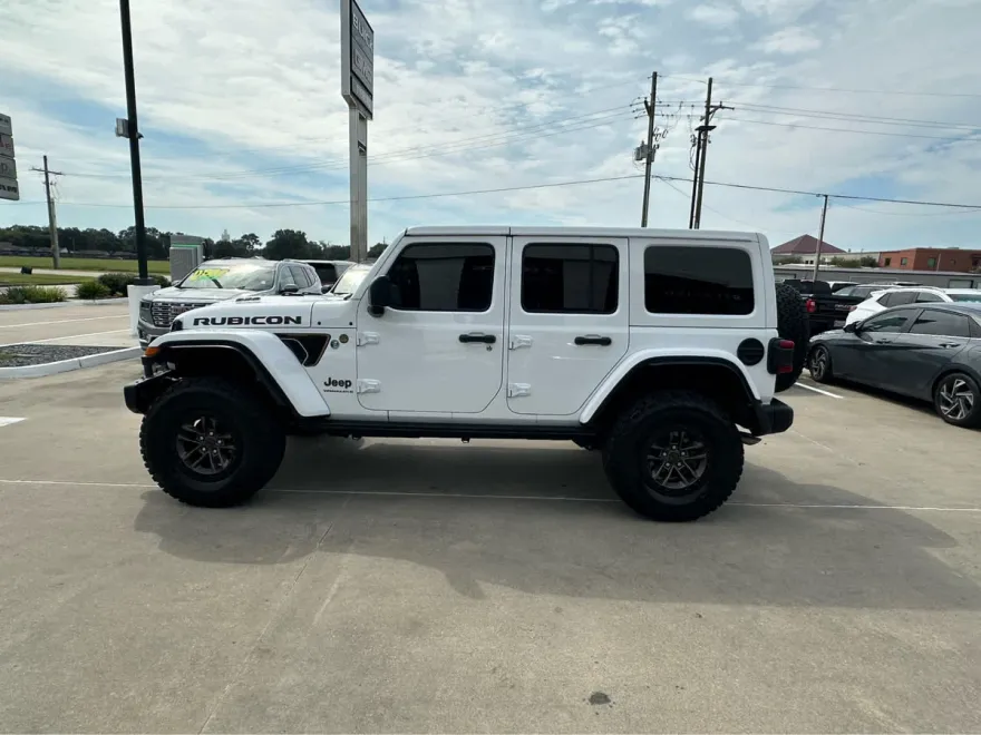 2024 Jeep Wrangler Rubicon 392 photo 1