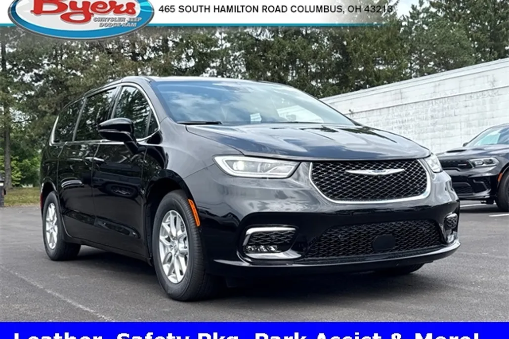 2025 Chrysler Pacifica photo 1