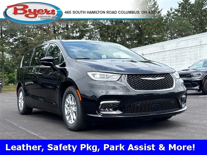 2025 Chrysler Pacifica photo 1