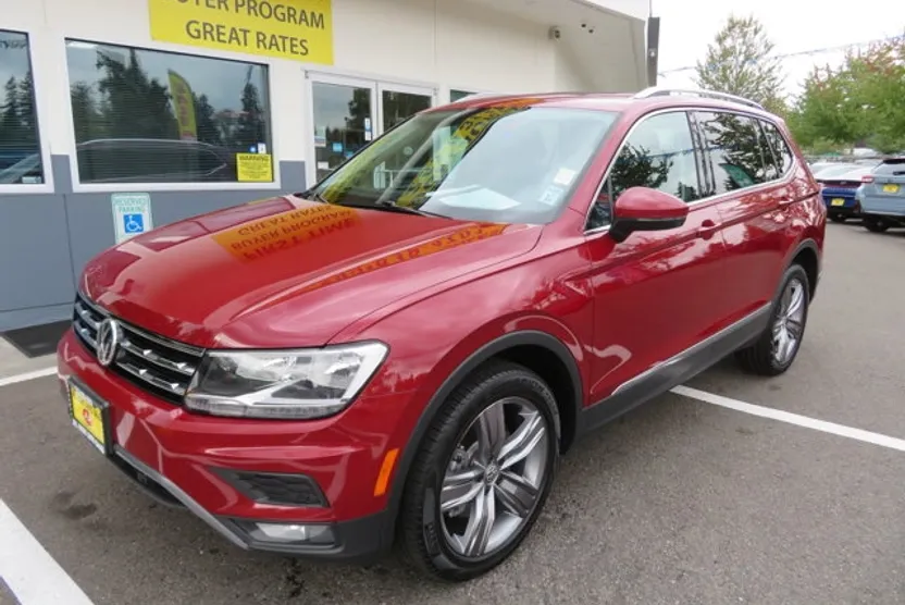2021 Volkswagen Tiguan R-Line Black SEL photo 1