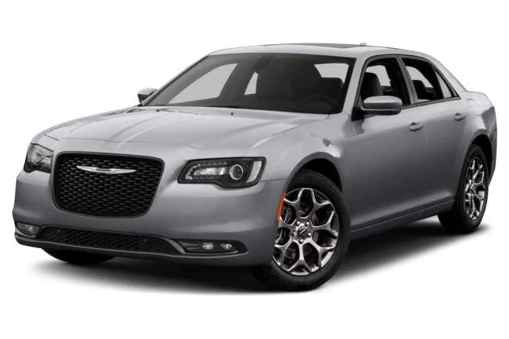 2017 Chrysler 300 S photo 1