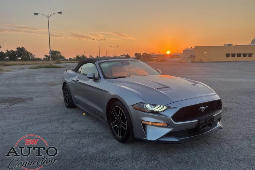 2023 Ford Mustang EcoBoost Premium photo 1