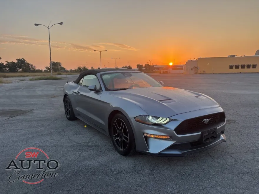 2023 Ford Mustang EcoBoost Premium photo 1